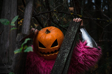 Peeping pumpkin