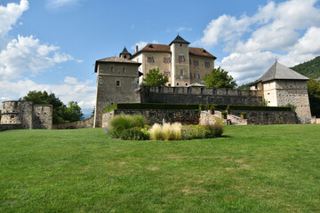 Castel Thun è un monumentale fabbricato di origine medievale, fra i meglio conservati del Trentino - Vigo di Ton - Trento - Italia