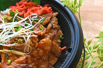 豚丼