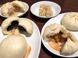 chinese buns with meat and black bean paste