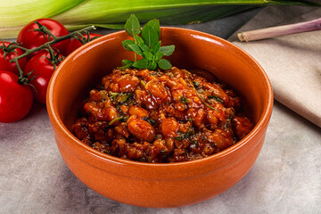 Chili con carne with beef and beans