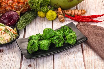 Indian green chicken mint tikka