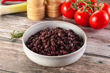 Canned black beans in the bowk
