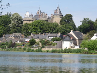 Lac et Château de Combourg, Combourg, Ille et Vilaine, Bretagne, France, Village préféré des Français, François-René de Chateaubriand, 