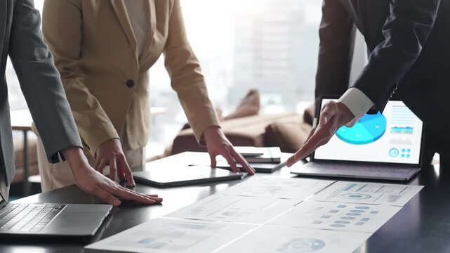 business, choice, decision, majority vote, proposal, policy, plan, planner, meeting, document, selection, businessman, choose, point, instruction, point out, office, team, human resources, japanese, a