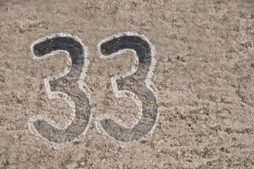 Number thirty three, 33
