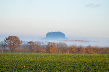 Tafelberg bei Nebel in der Säschsischen Schweiz