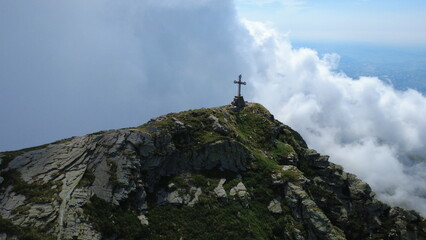 Ilmonte Mucrone,con la Croce in ferro battuto.