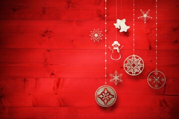 Obraz premium Christmas decorations over wood
