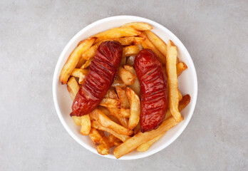 Russian sausage and potato chips