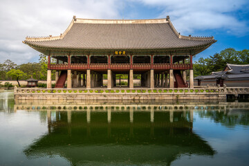 Naklejka premium Traditional Korean Hanok House