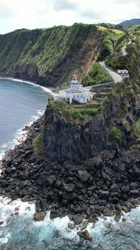 Isole Azzorre - Portogallo. Il faro di Arnel. Isola di Sao Miguel