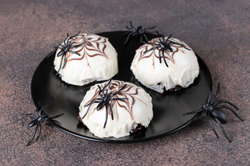 Curd cheese cakes with cobwebs - an idea for treat for Halloween