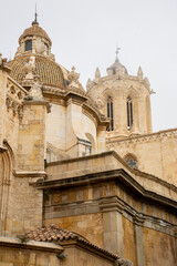 Obraz premium Tarragona Cathedral, Tarragona, Catalonia, Spain. Features unique medieval sculptures of apostles and prophets on its grand entrance, including rare female biblical figures—unusual in Gothic portals.