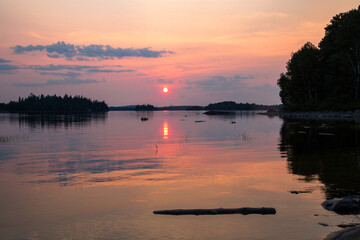 Obraz premium sunset on the lake