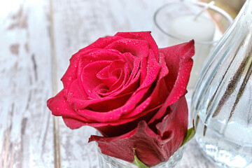 Wedding flower - red rose on white table