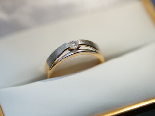 Elegant Close-Up Diamond Solitaire Wedding Ring in a Gift Box