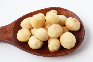 Deliciously salted roasted macadamia nuts