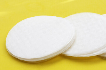 Stacked round sheets of Vietnamese rice paper