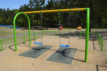 児童公園の遊具