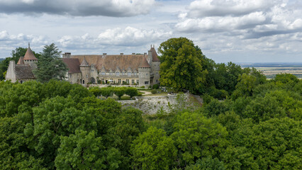 Fototapeta premium Le superbe château d'Hattonchâtel dans la Meuse, en Lorraine.