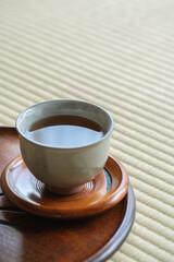 和風インテリアに映える日本茶の時間