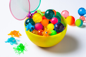 スーパーボールすくいと金魚のおもちゃ