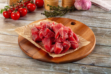 Raw beef cubes for cooking