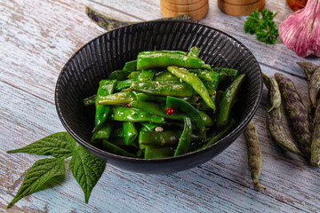 Steamed green bean strings heap