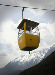 Cable car to Jade dragon snow mountain