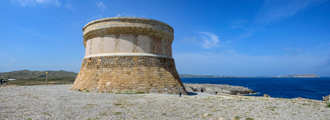 Torre de Fornells Menorca fue construida entre 1801 y 1802, en el último período de dominación...