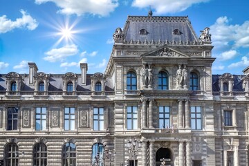 Obraz premium Paris, exterior facade of the Louvre 