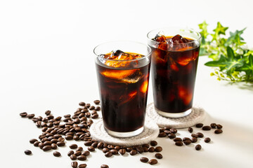 アイスコーヒーとコーヒー豆