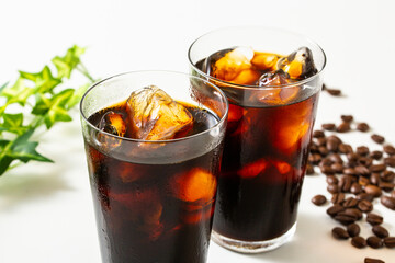 アイスコーヒーとコーヒー豆