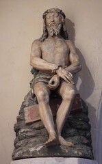  statue en pierre du Christ aux liens, (XVe s., MH) Eglise Notre Dame àMontluçon .(Allier)