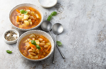 White bean soup with vegetables