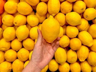 lemons in a market