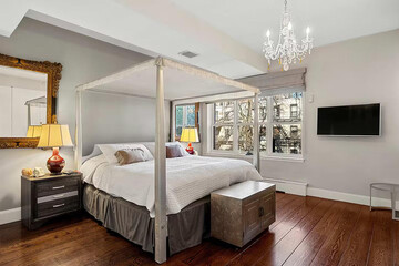 Modern luxury bedroom interior in minimal scandinavian style, 3d render
