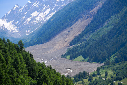 Rockfall in the Swiss Alps at L&ouml;tschental Valley covering almost hole mountain village of Blatten on a sunny late spring day. Photo taken June 19th, 2025, L&ouml;tschental, Switzerland.