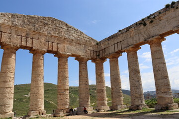 Naklejka premium Segesta, Sicily, Italy - April 7 2025: Doric Temple of Segesta