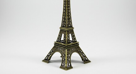 輝く金属 エッフェル塔 ミニチュア模型 上品な光沢 精密な造形. AI Generated