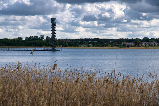 Aussichtsturm auf dem Gro&szlig;er Goitzschesee bei Bitterfeld, Sachsen Anhalt