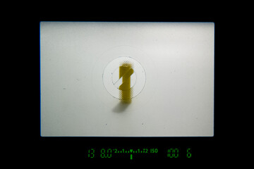 analog SLR viewfinder with focusing screen with micro-prism and wedges - for manual focusing assistance