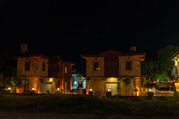 Side bei Nacht