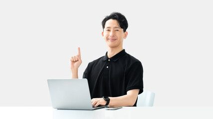 笑顔の男性セミナー講師・インストラクター