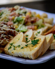 lunches, meals, breads, sandwiches