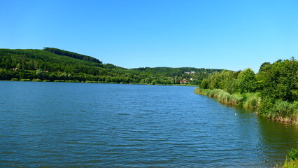 Wandern um den Wienerwaldsee