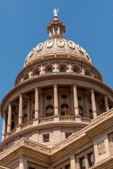 Obraz premium Afternoon light on the Texas State Capitol building. Austin, Texas, USA.