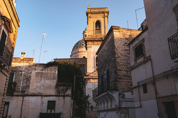 Cupola e campanile della Basilica Cattedrale di Oria. Puglia, Italia