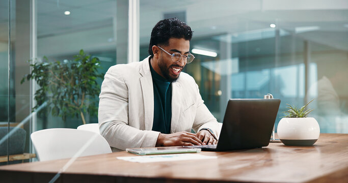 Business, smile and man with laptop, thinking and email with KPI target, achievement and internet. Person, computer or employee in workplace, goals or online reading with success or profit growth - Powered by Adobe